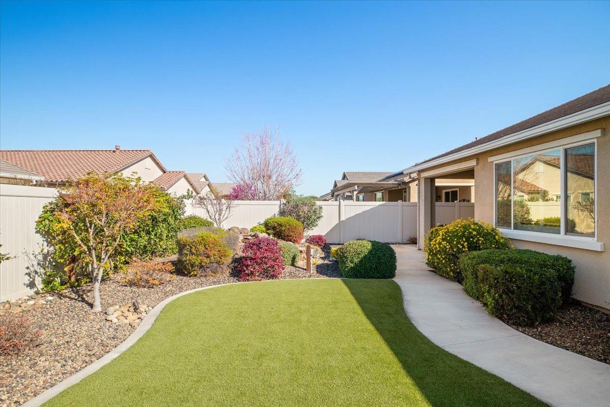 Detail Gallery Image 45 of 80 For 2693 Shadow Berry Dr, Manteca,  CA 95336 - 3 Beds | 2 Baths