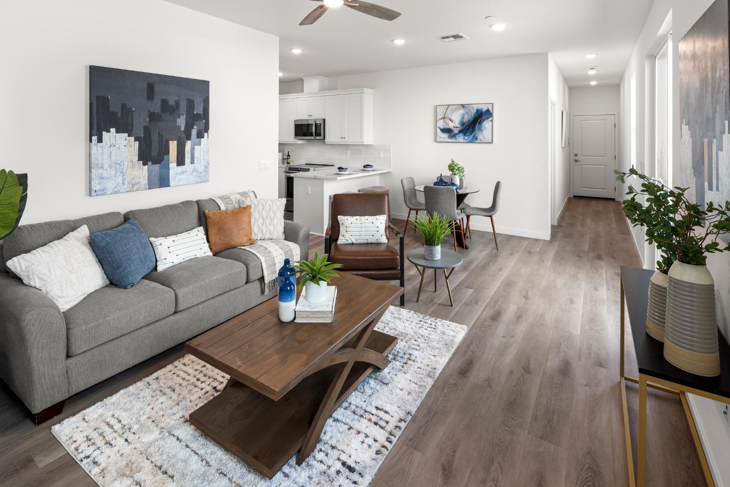 Detail Gallery Image 6 of 35 For 8660 Starburst Way, Sacramento,  CA 95823 - 3 Beds | 2 Baths