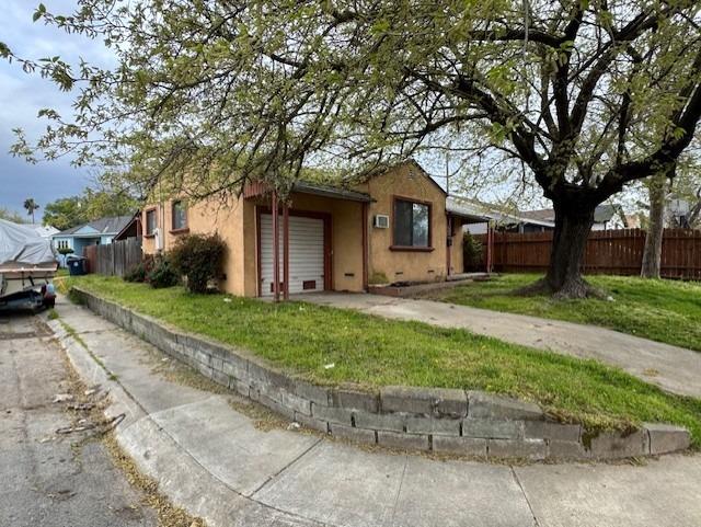 Detail Gallery Image 2 of 15 For 2638 Ensenada Way, Sacramento,  CA 95815 - 2 Beds | 1 Baths