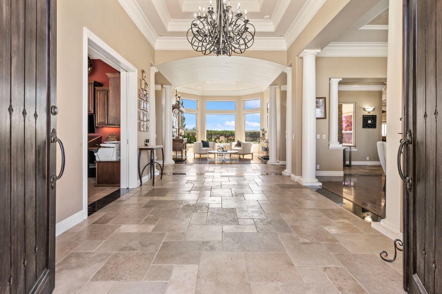 Detail Gallery Image 9 of 84 For 15106 Prescott Rd, Manteca,  CA 95336 - 4 Beds | 3/1 Baths