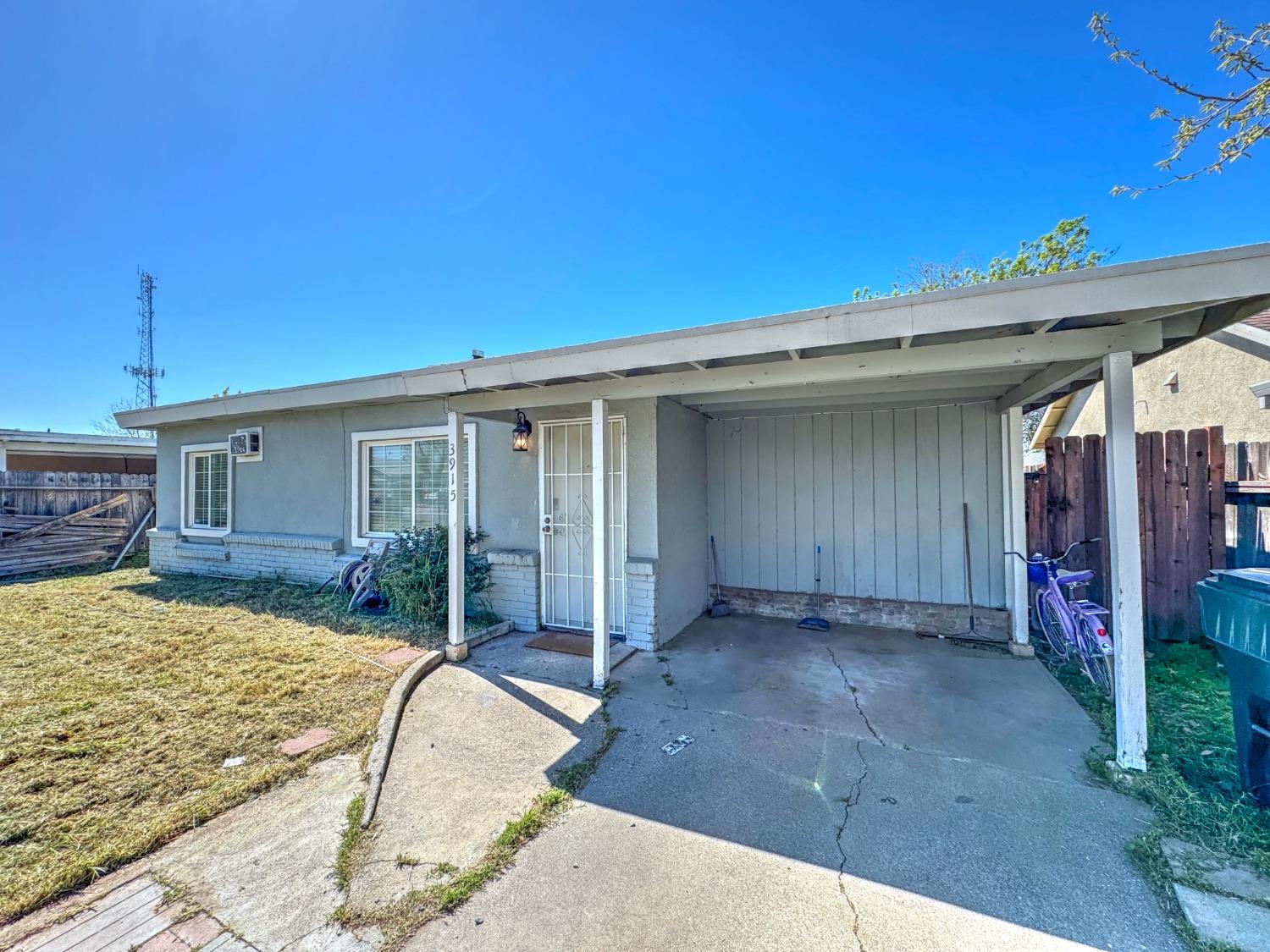 Huron Street, Sacramento, California image 3