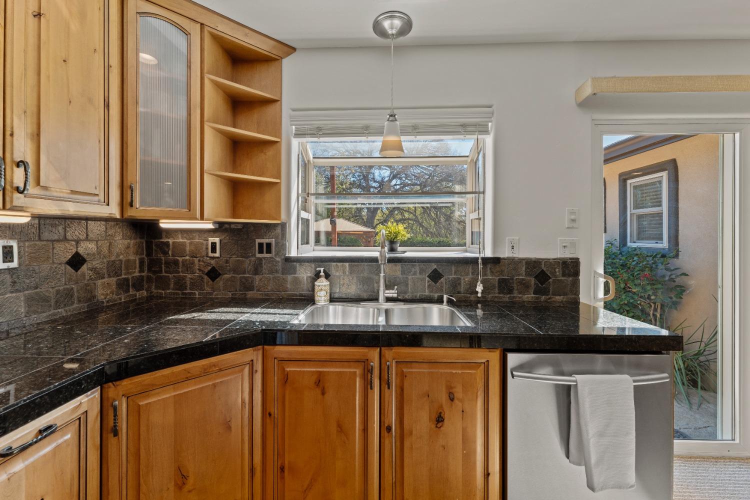 Detail Gallery Image 43 of 86 For 3541 Val Verde Rd, Loomis,  CA 95650 - 3 Beds | 2/1 Baths