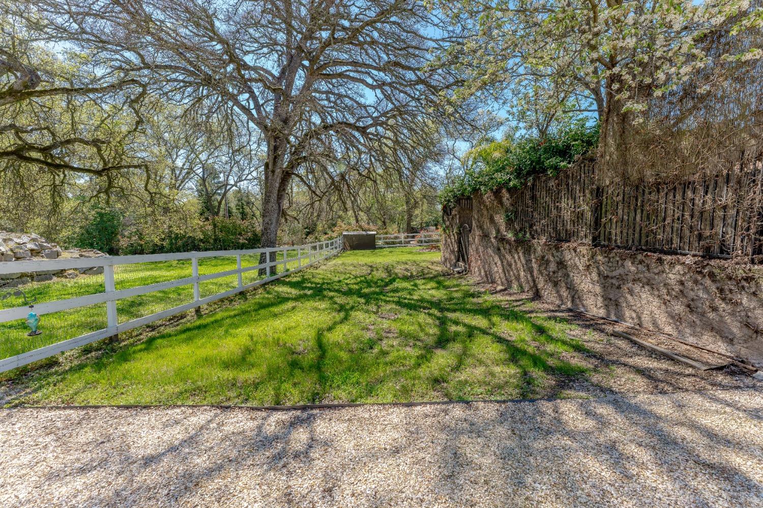 Detail Gallery Image 32 of 86 For 3541 Val Verde Rd, Loomis,  CA 95650 - 3 Beds | 2/1 Baths