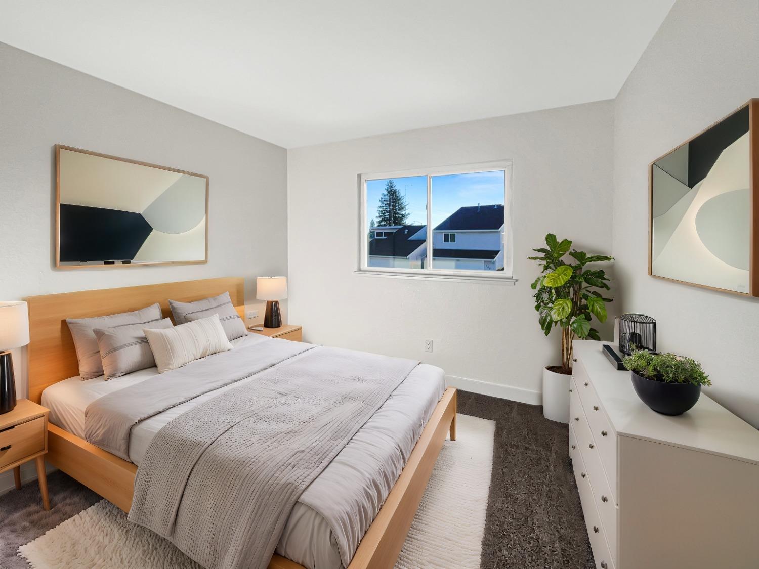 Detail Gallery Image 4 of 45 For 121 Ishi Cir, Sacramento,  CA 95833 - 3 Beds | 2/1 Baths