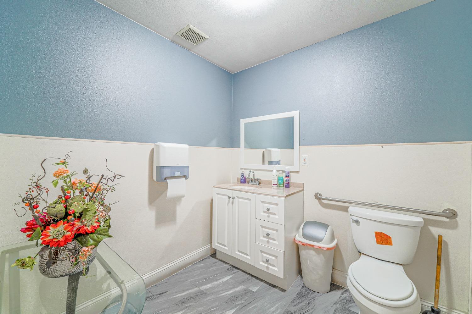 Detail Gallery Image 20 of 21 For 2001 Mchenry #K,  Modesto,  CA 95350 - – Beds | – Baths