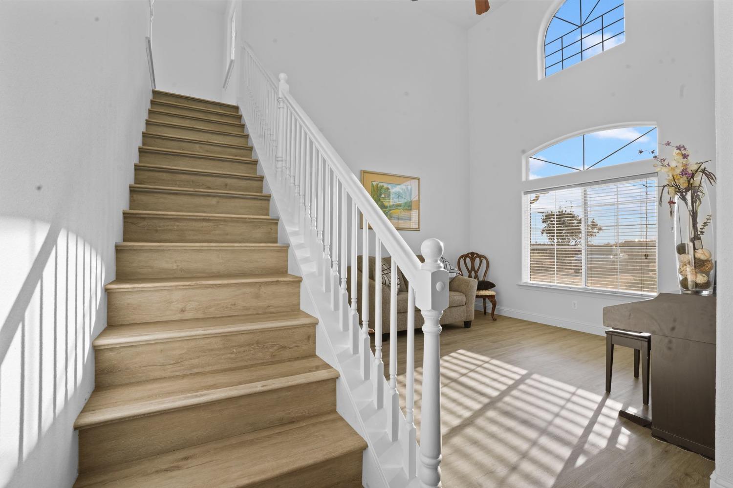 Detail Gallery Image 13 of 70 For 13070 N Curry Ave, Lodi,  CA 95240 - 5 Beds | 3 Baths
