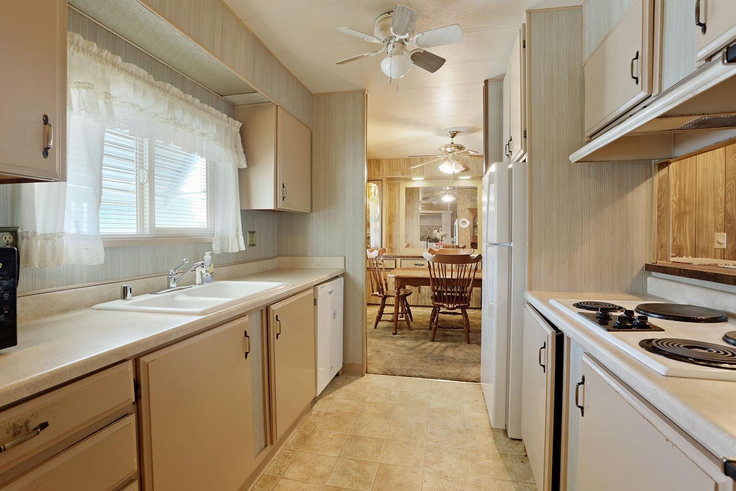Detail Gallery Image 7 of 51 For 2929 N Macarthur Dr 156, Tracy,  CA 95376 - 3 Beds | 2 Baths