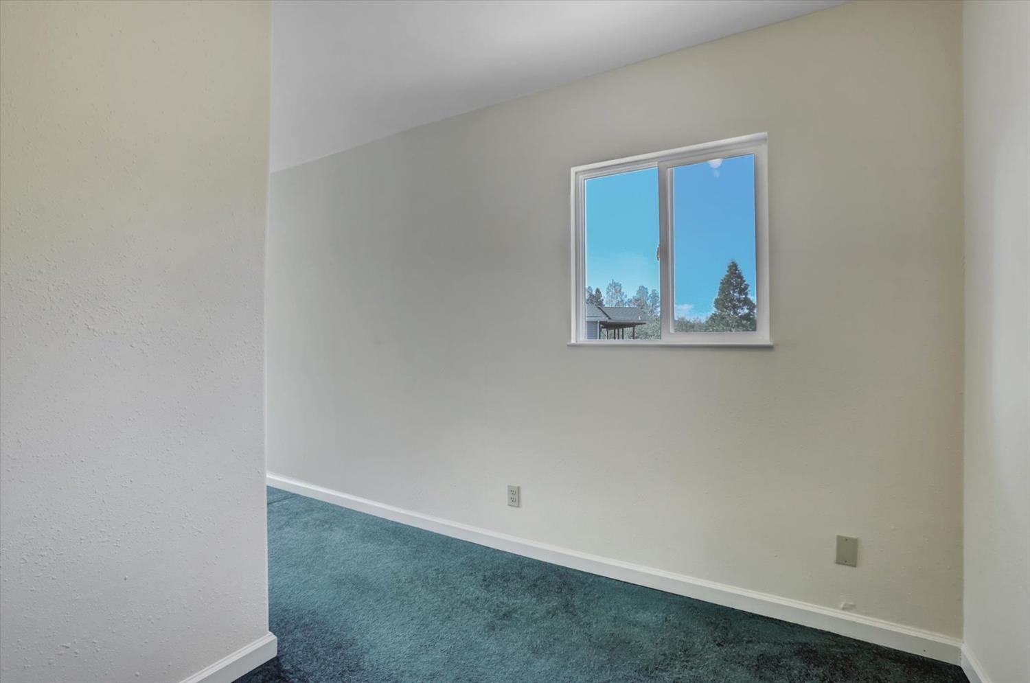 Detail Gallery Image 17 of 76 For 13807 Bluebird Way, Oregon House,  CA 95962 - 5 Beds | 4 Baths