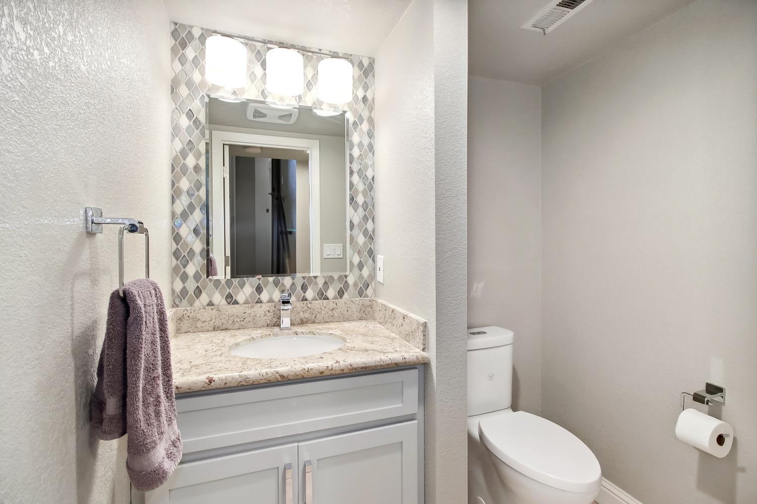 Detail Gallery Image 66 of 99 For 4117 Thistledown Dr, Fair Oaks,  CA 95628 - 4 Beds | 3/1 Baths
