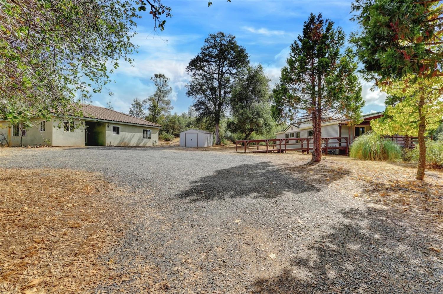 Detail Gallery Image 4 of 76 For 13807 Bluebird Way, Oregon House,  CA 95962 - 5 Beds | 4 Baths
