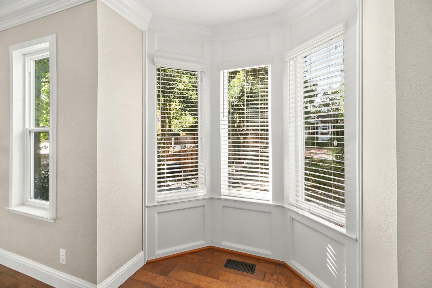 Detail Gallery Image 20 of 99 For 4117 Thistledown Dr, Fair Oaks,  CA 95628 - 4 Beds | 3/1 Baths