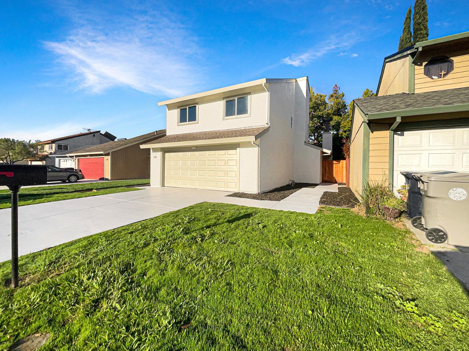 Detail Gallery Image 9 of 45 For 121 Ishi Cir, Sacramento,  CA 95833 - 3 Beds | 2/1 Baths
