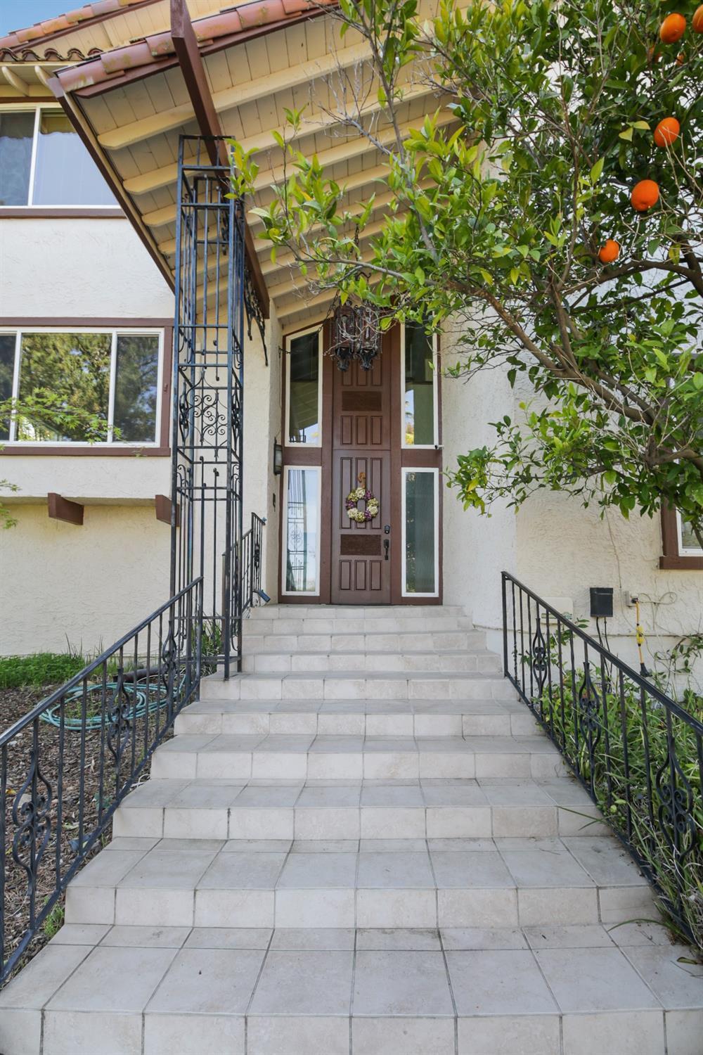 Detail Gallery Image 8 of 99 For 4117 Thistledown Dr, Fair Oaks,  CA 95628 - 4 Beds | 3/1 Baths