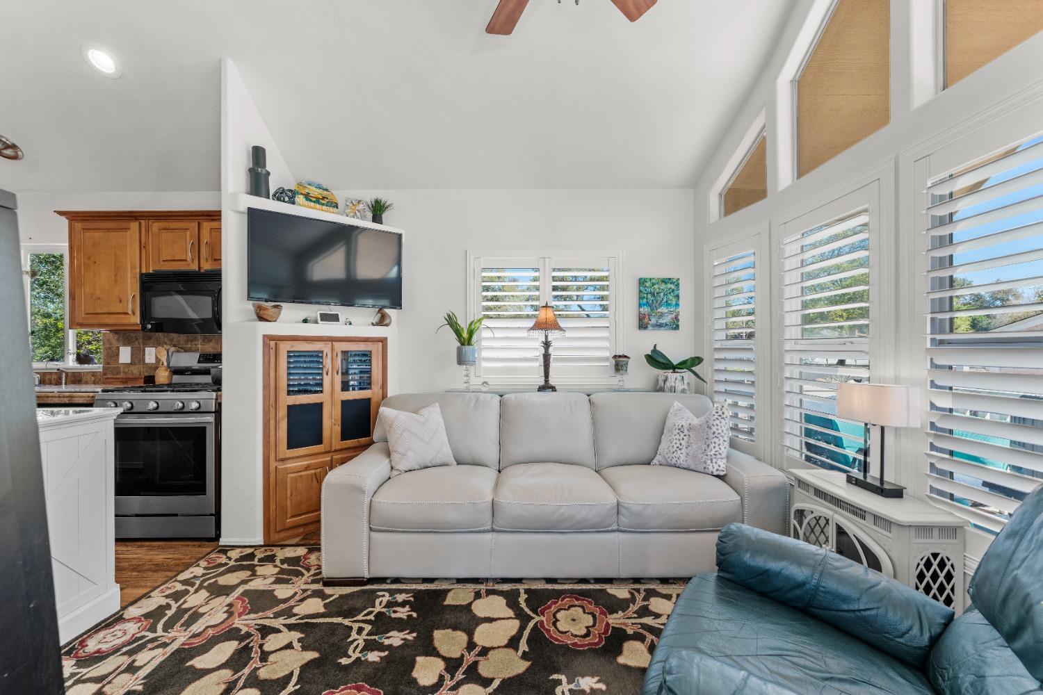 Detail Gallery Image 71 of 86 For 3541 Val Verde Rd, Loomis,  CA 95650 - 3 Beds | 2/1 Baths