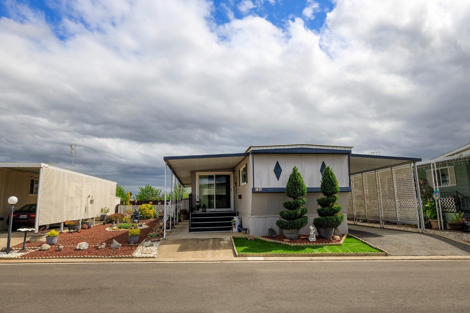 Detail Gallery Image 2 of 46 For 2505 Jackson Ave 197, Escalon,  CA 95320 - 2 Beds | 2 Baths