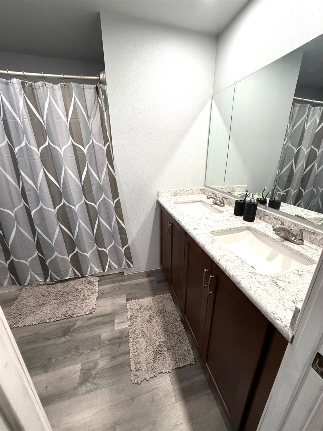 Detail Gallery Image 8 of 12 For 5100 Highway 99 31, Stockton,  CA 95212 - 2 Beds | 2 Baths