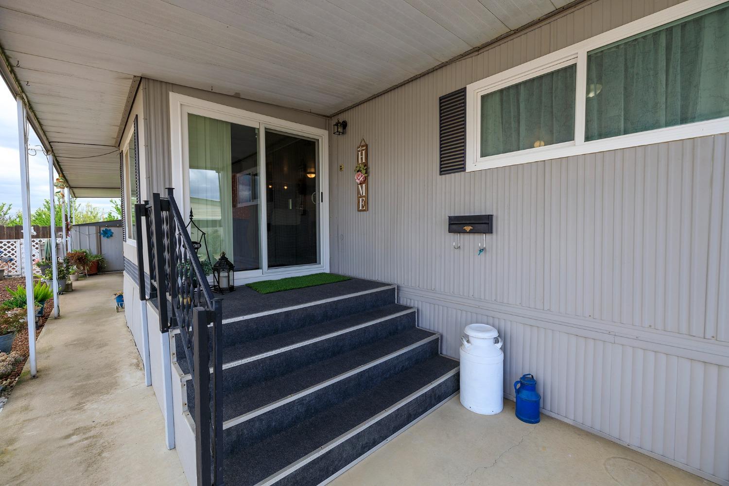 Detail Gallery Image 4 of 46 For 2505 Jackson Ave 197, Escalon,  CA 95320 - 2 Beds | 2 Baths