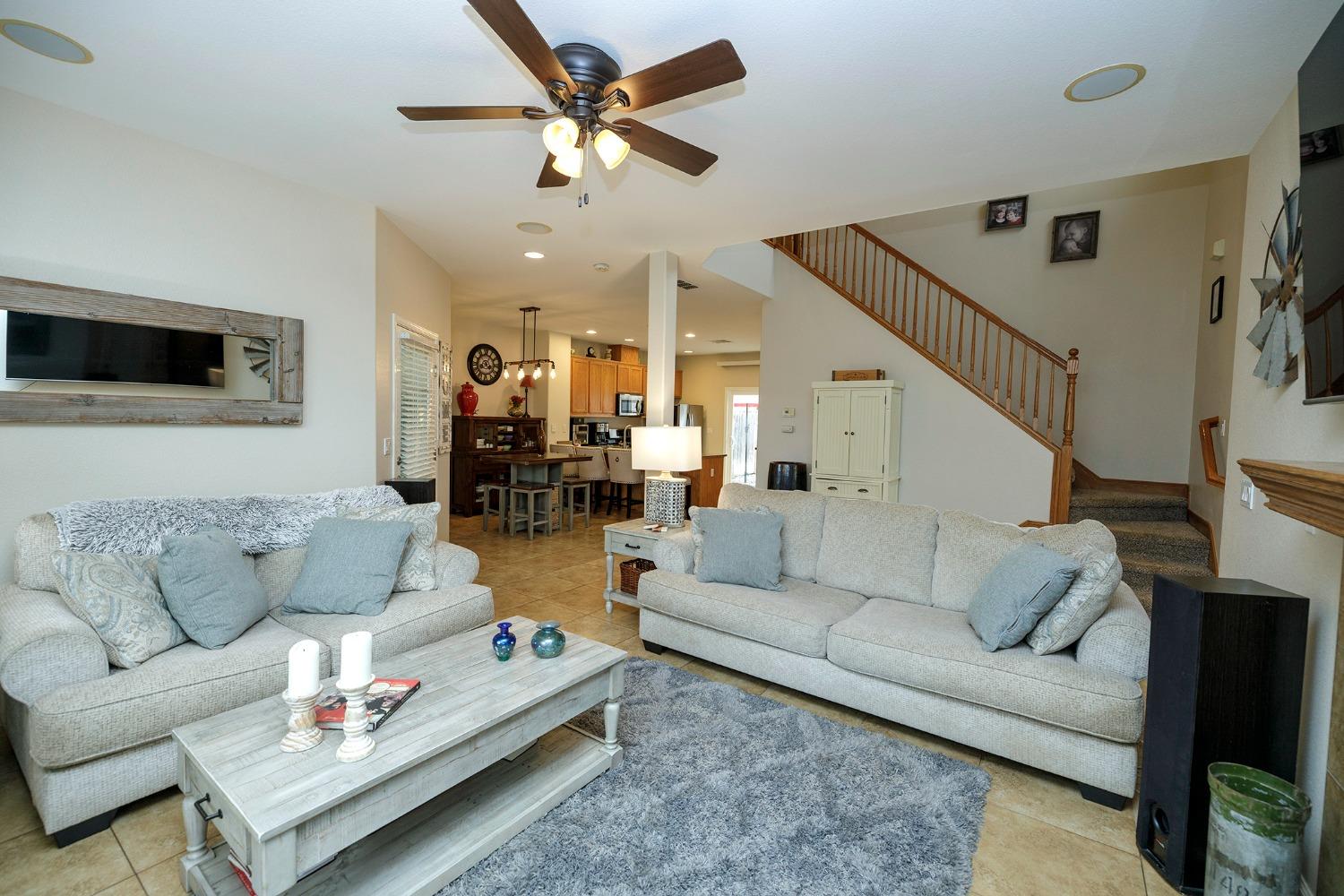 Detail Gallery Image 5 of 22 For 5303 Spaulding Ct, Riverbank,  CA 95367 - 3 Beds | 2/1 Baths