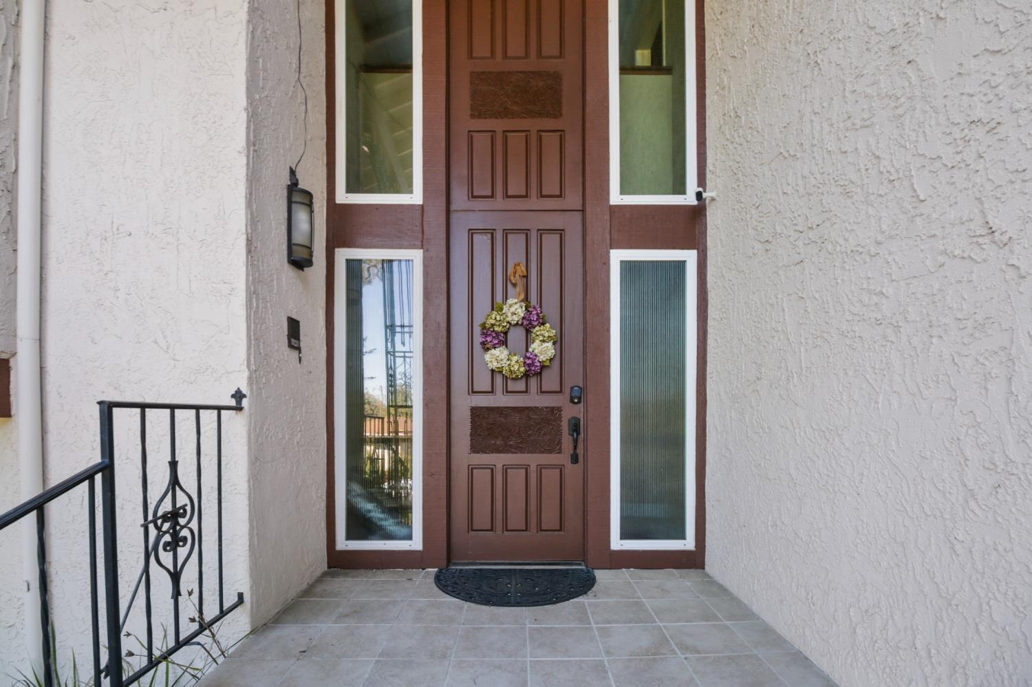 Detail Gallery Image 9 of 99 For 4117 Thistledown Dr, Fair Oaks,  CA 95628 - 4 Beds | 3/1 Baths