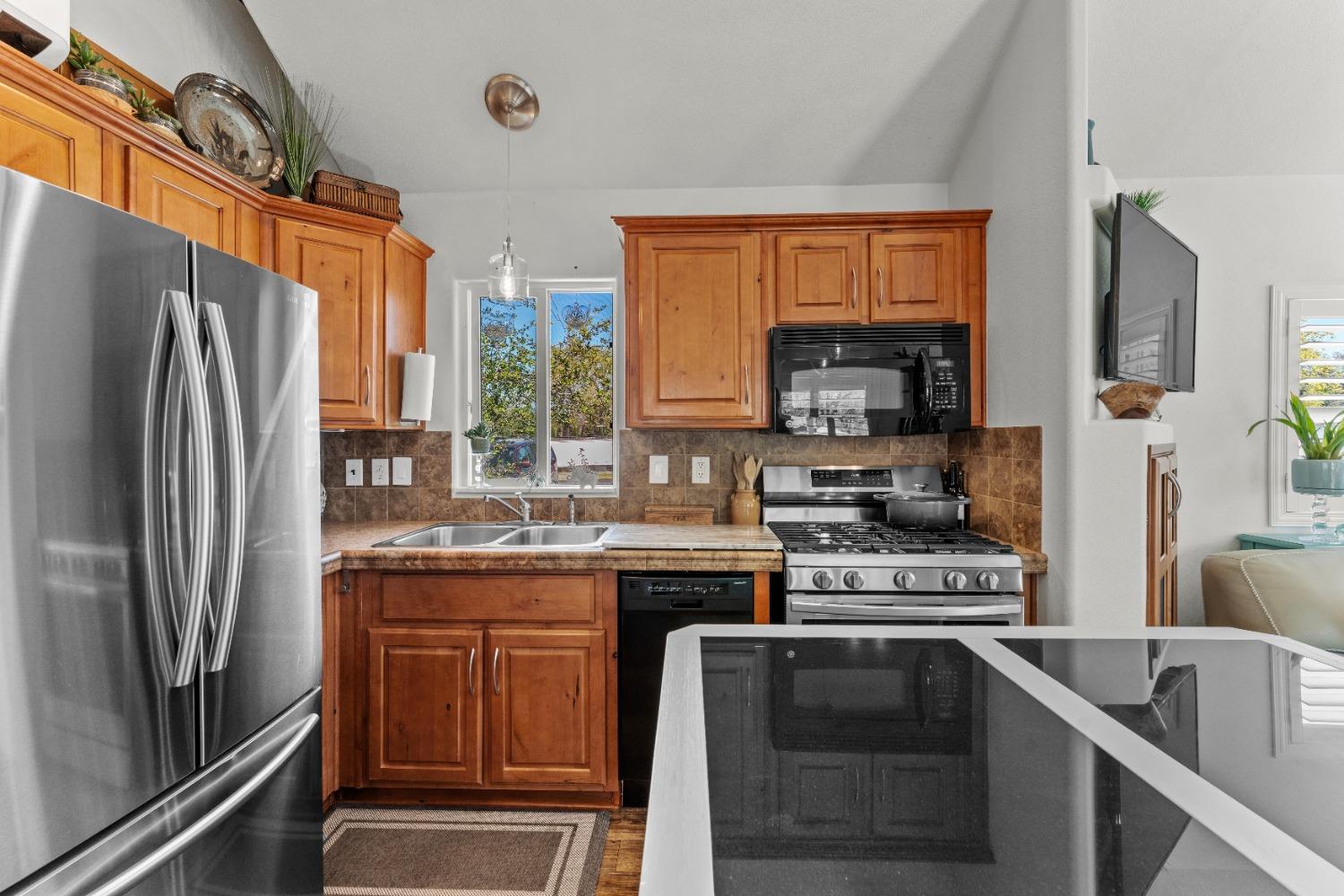 Detail Gallery Image 74 of 86 For 3541 Val Verde Rd, Loomis,  CA 95650 - 3 Beds | 2/1 Baths