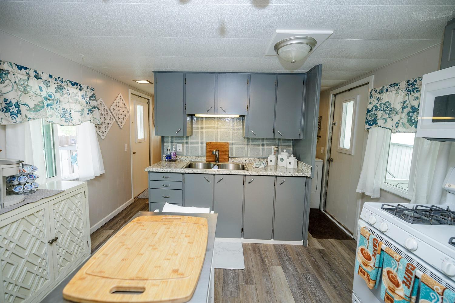 Detail Gallery Image 14 of 46 For 2505 Jackson Ave 197, Escalon,  CA 95320 - 2 Beds | 2 Baths