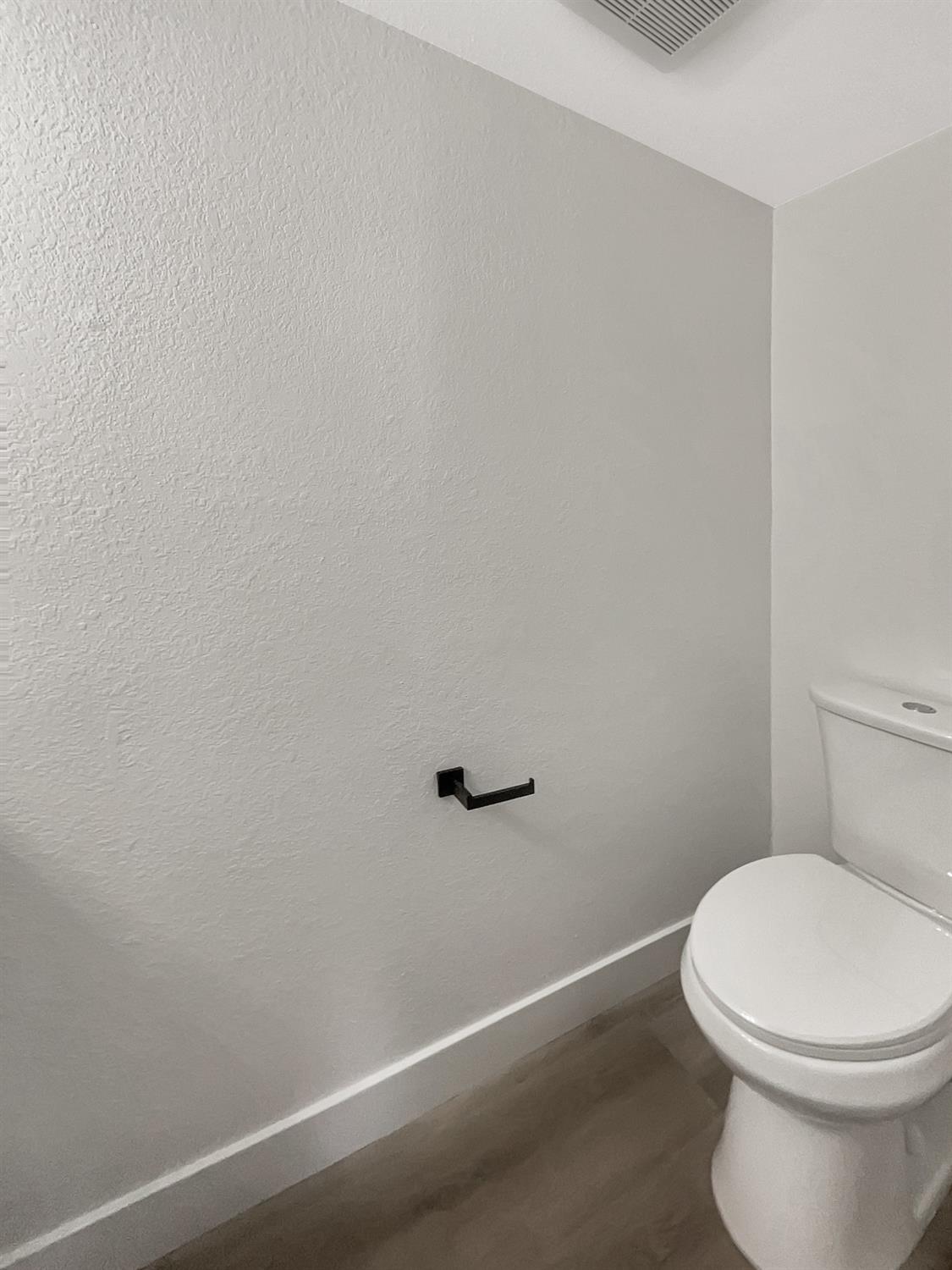 Detail Gallery Image 21 of 45 For 121 Ishi Cir, Sacramento,  CA 95833 - 3 Beds | 2/1 Baths