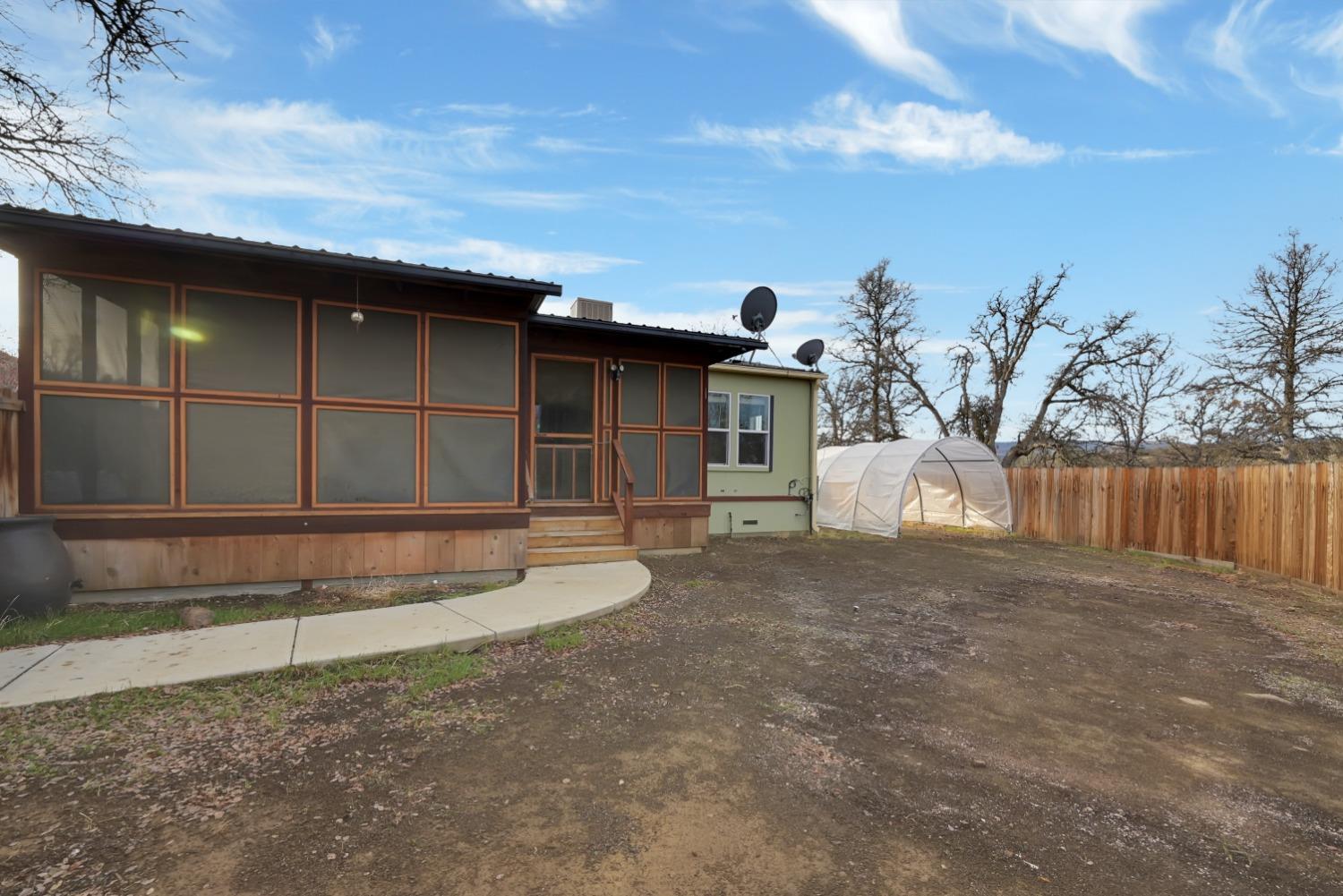 Detail Gallery Image 9 of 80 For 4485 Sites Lodoga Rd, Stonyford,  CA 95979 - 2 Beds | 1 Baths