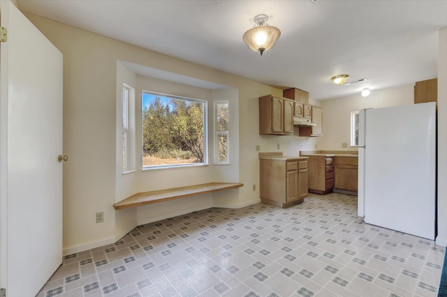 Detail Gallery Image 8 of 76 For 13807 Bluebird Way, Oregon House,  CA 95962 - 5 Beds | 4 Baths
