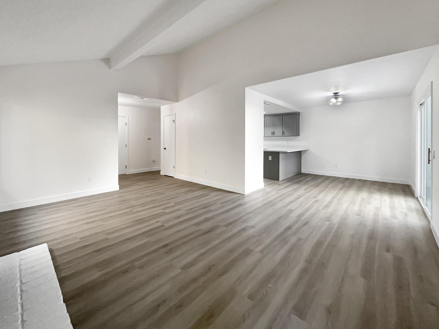 Detail Gallery Image 13 of 45 For 121 Ishi Cir, Sacramento,  CA 95833 - 3 Beds | 2/1 Baths