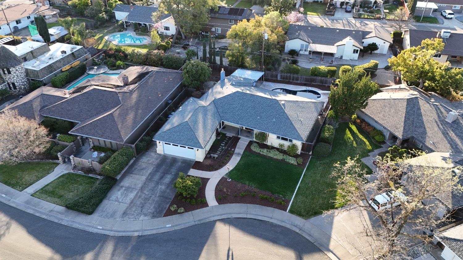 Detail Gallery Image 3 of 75 For 3439 Del Mesa Ct, Sacramento,  CA 95821 - 3 Beds | 2/1 Baths