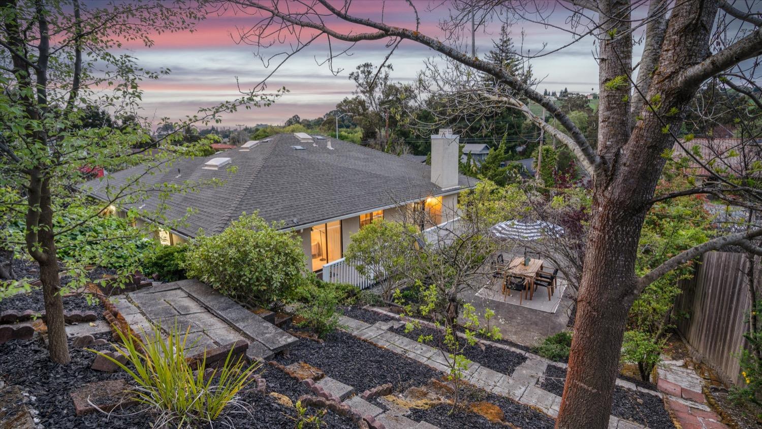Detail Gallery Image 63 of 67 For 600 Lois Ln, El Sobrante,  CA 94803 - 4 Beds | 2 Baths