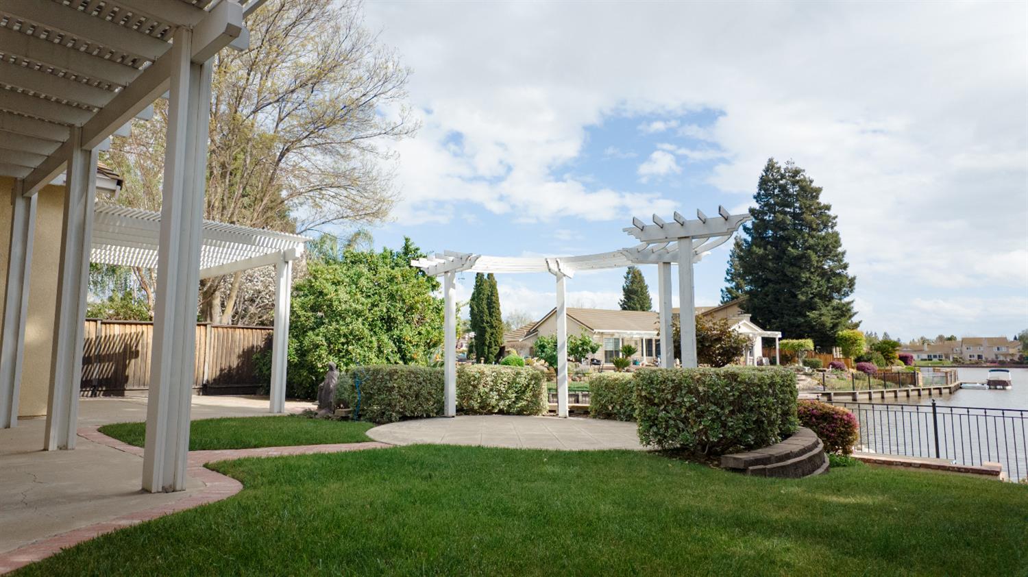 Detail Gallery Image 51 of 58 For 3912 Oak Shores Dr, Stockton,  CA 95209 - 4 Beds | 2/1 Baths