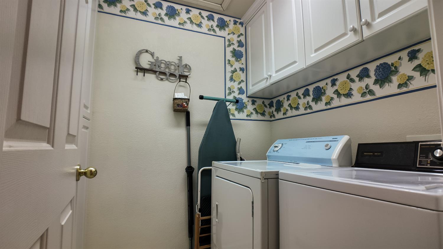 Detail Gallery Image 39 of 58 For 3912 Oak Shores Dr, Stockton,  CA 95209 - 4 Beds | 2/1 Baths