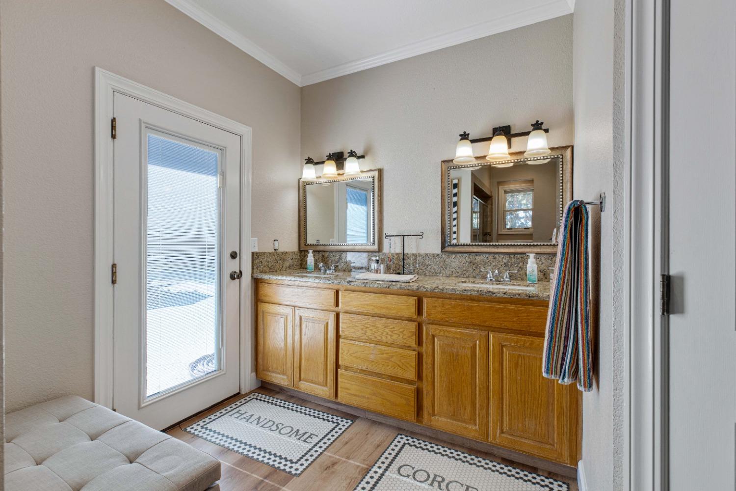 Detail Gallery Image 36 of 97 For 8724 N Oaks Dr, Oakdale,  CA 95361 - 5 Beds | 4 Baths