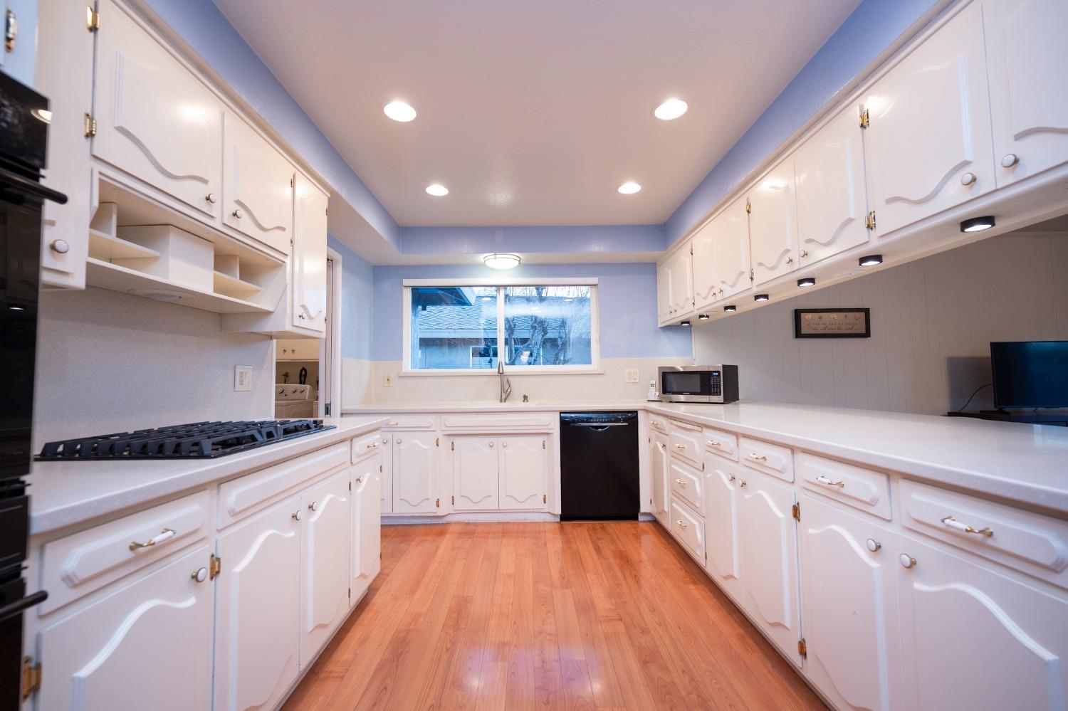 Detail Gallery Image 24 of 75 For 3439 Del Mesa Ct, Sacramento,  CA 95821 - 3 Beds | 2/1 Baths