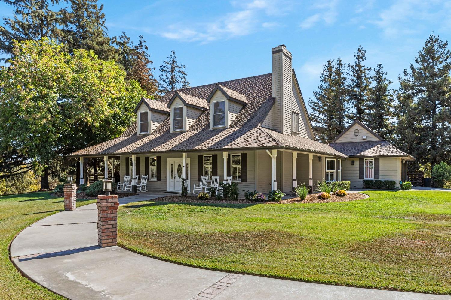 Detail Gallery Image 7 of 97 For 8724 N Oaks Dr, Oakdale,  CA 95361 - 5 Beds | 4 Baths