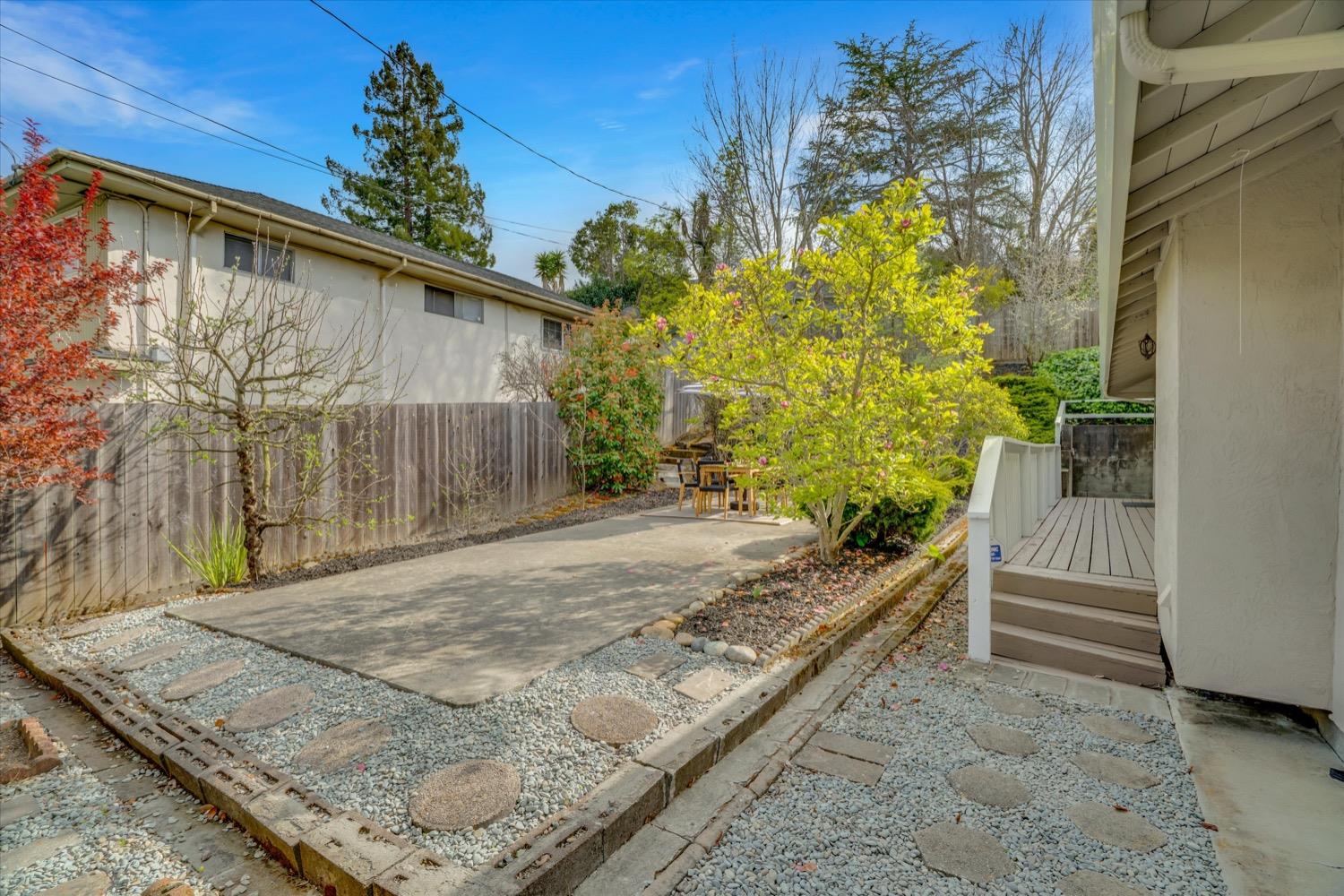 Detail Gallery Image 51 of 67 For 600 Lois Ln, El Sobrante,  CA 94803 - 4 Beds | 2 Baths