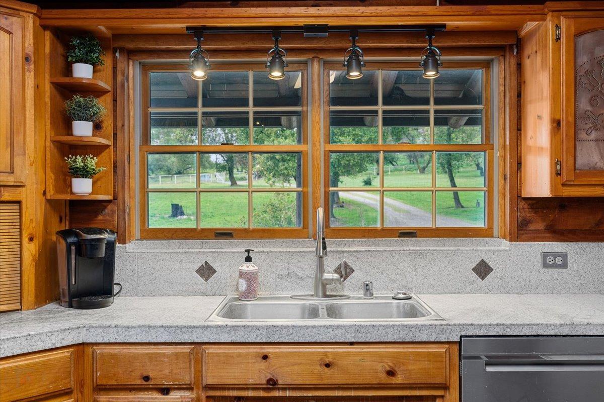 Detail Gallery Image 30 of 87 For 16212 Morrison, Oakdale,  CA 95361 - 4 Beds | 2/1 Baths