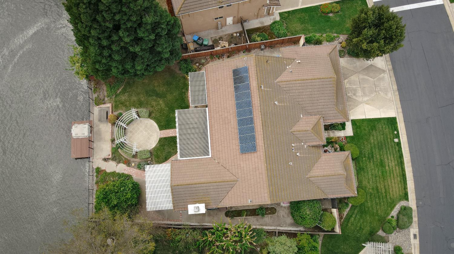 Detail Gallery Image 8 of 58 For 3912 Oak Shores Dr, Stockton,  CA 95209 - 4 Beds | 2/1 Baths