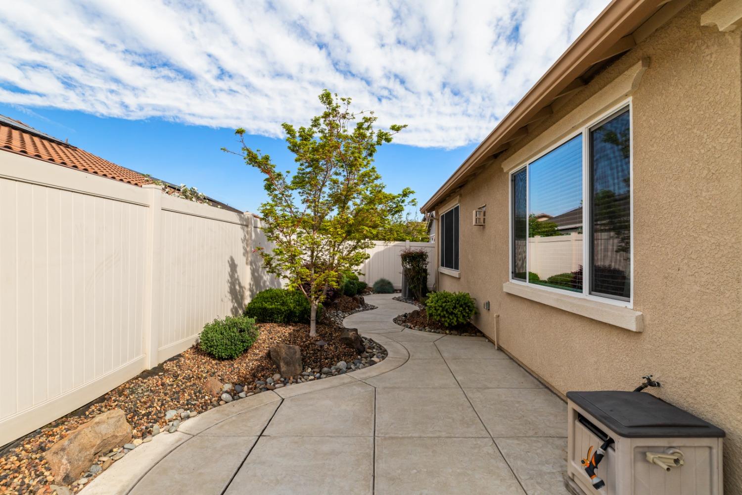 Detail Gallery Image 38 of 88 For 1324 Chestnut Hill Dr, Manteca,  CA 95336 - 3 Beds | 2 Baths