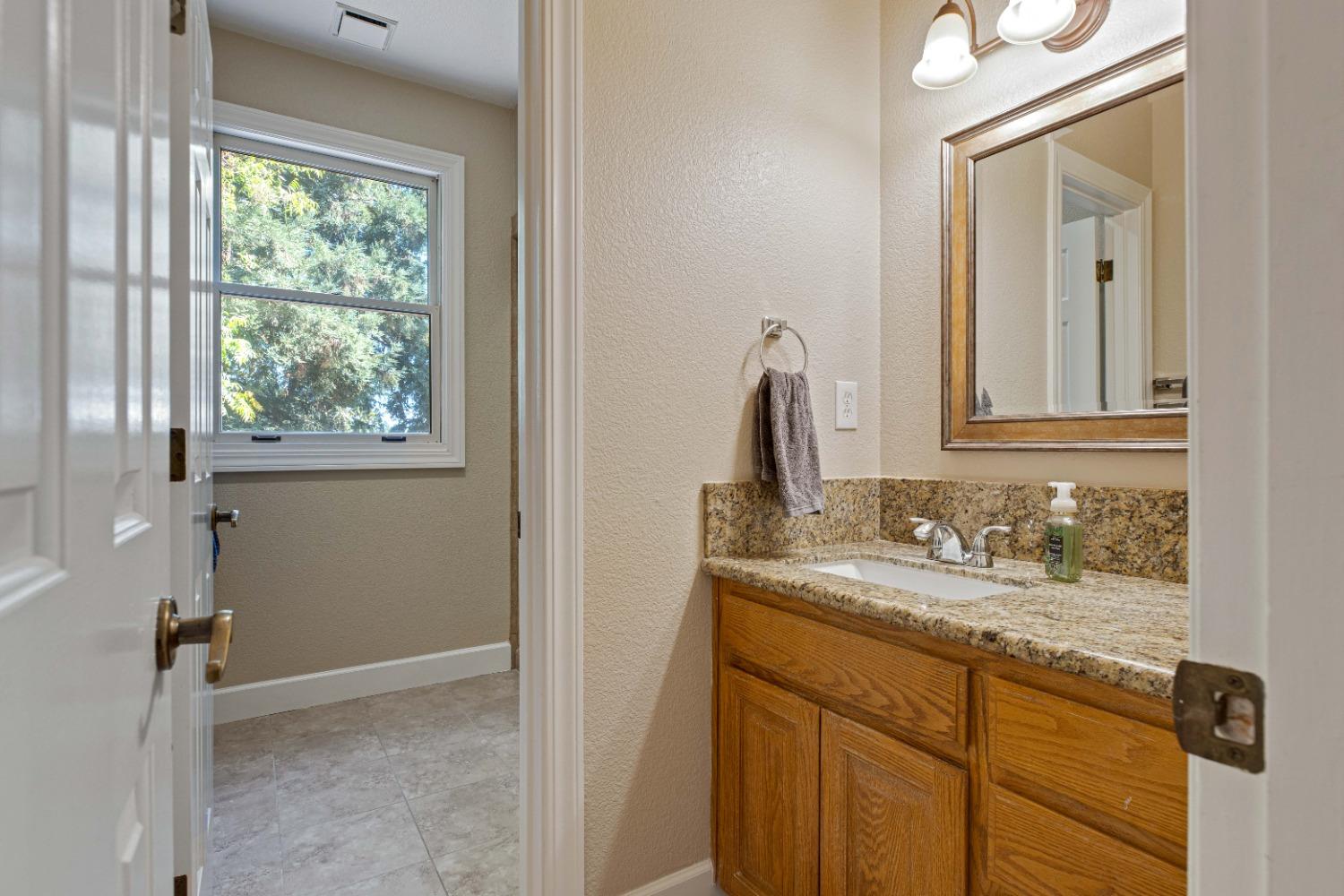 Detail Gallery Image 49 of 97 For 8724 N Oaks Dr, Oakdale,  CA 95361 - 5 Beds | 4 Baths