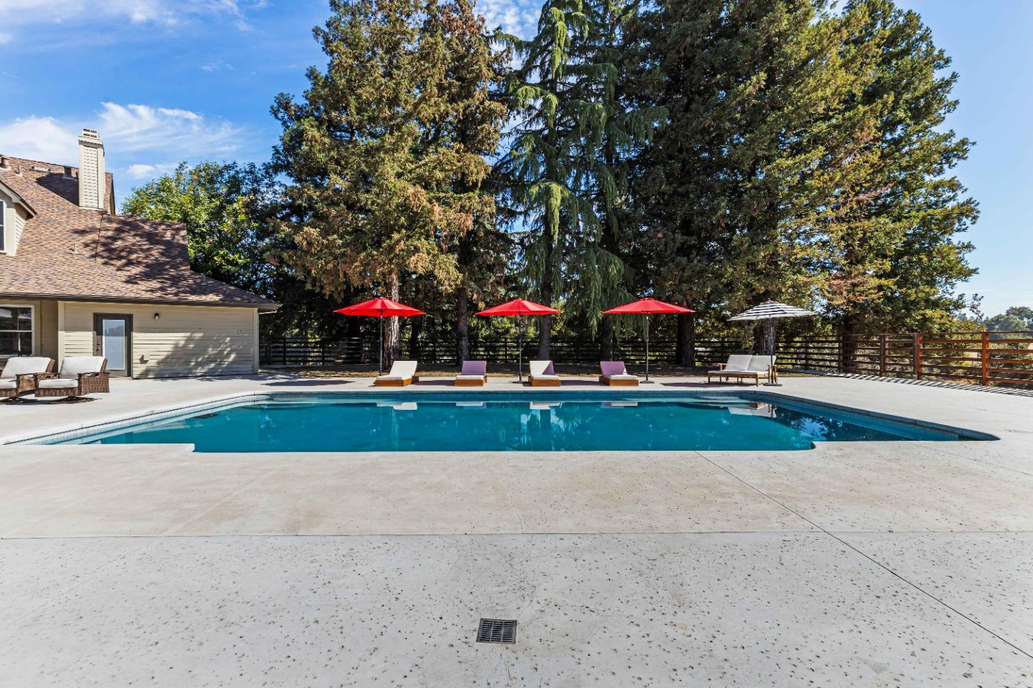 Detail Gallery Image 68 of 97 For 8724 N Oaks Dr, Oakdale,  CA 95361 - 5 Beds | 4 Baths
