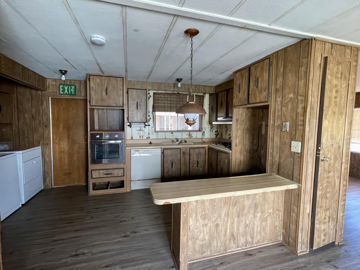 Detail Gallery Image 3 of 14 For 75 S Mars St, Gustine,  CA 95322 - 2 Beds | 2 Baths