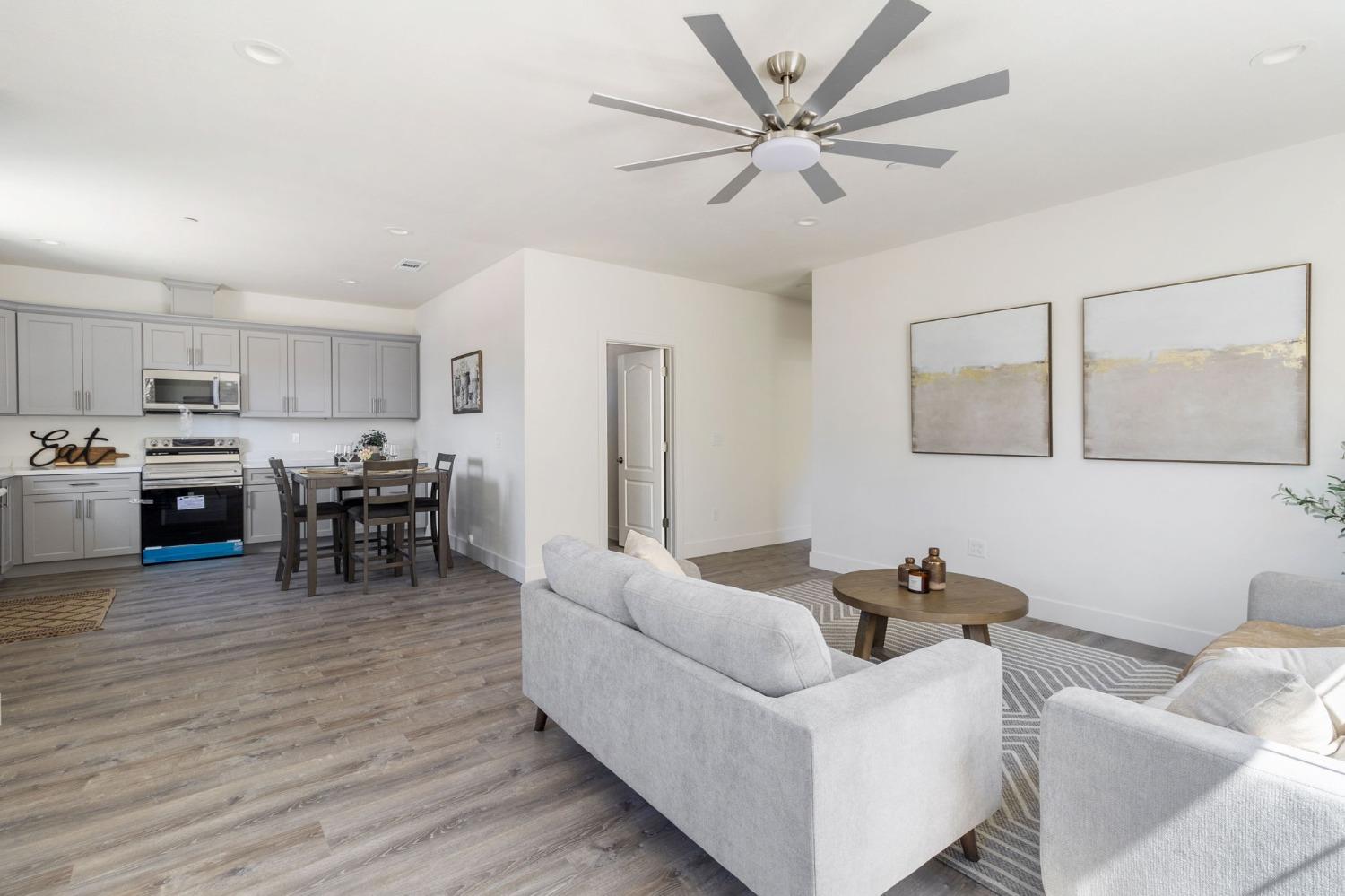 Detail Gallery Image 7 of 22 For 1444 Chronicle Ave, Stockton,  CA 95205 - 4 Beds | 2 Baths