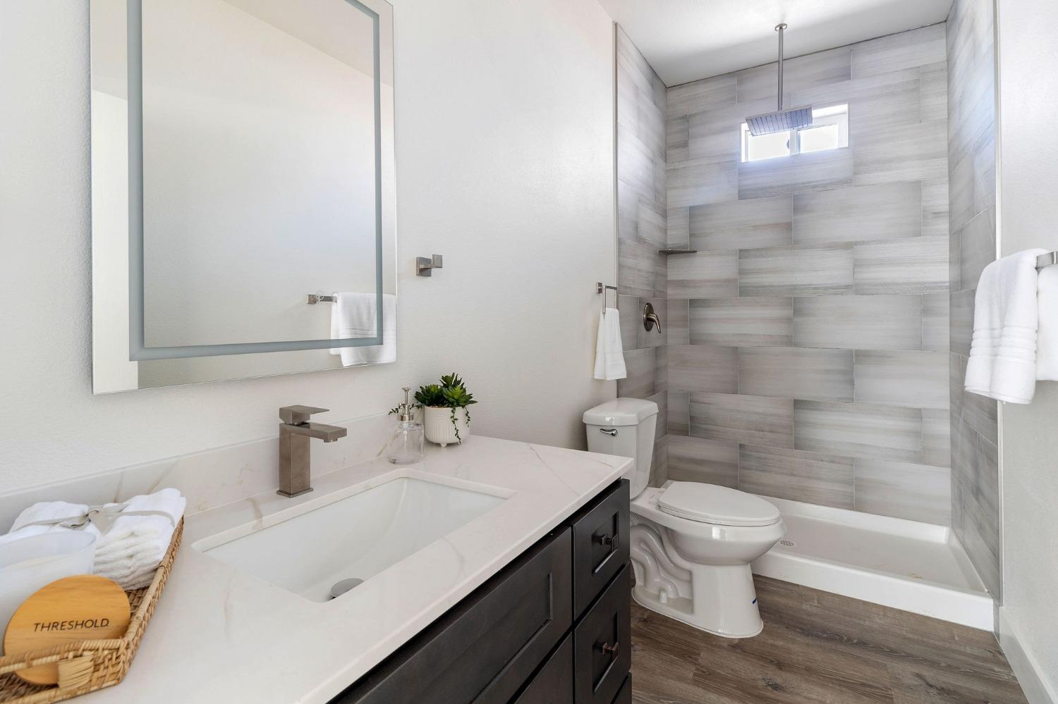 Detail Gallery Image 12 of 22 For 1444 Chronicle Ave, Stockton,  CA 95205 - 4 Beds | 2 Baths