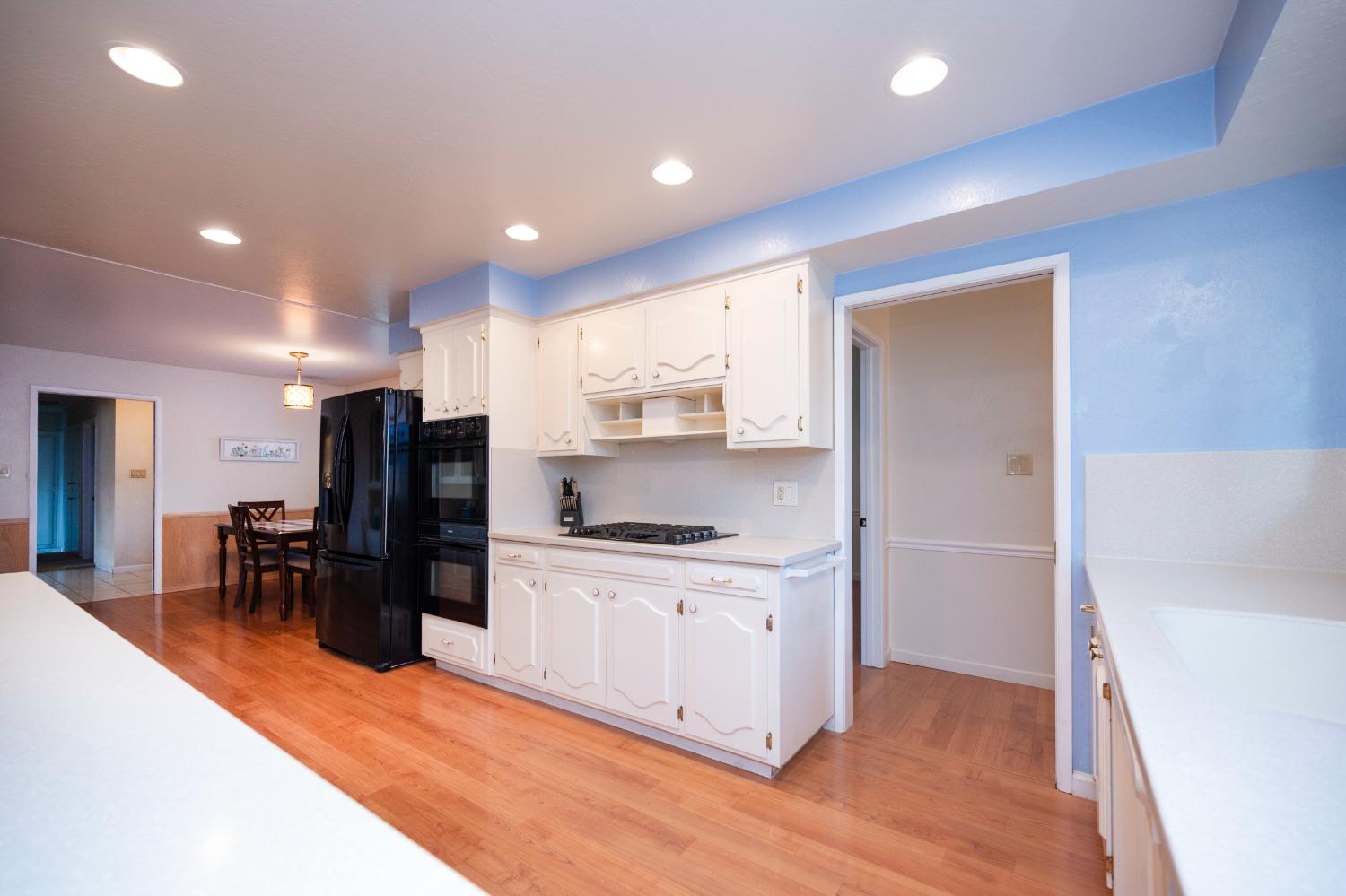 Detail Gallery Image 28 of 75 For 3439 Del Mesa Ct, Sacramento,  CA 95821 - 3 Beds | 2/1 Baths
