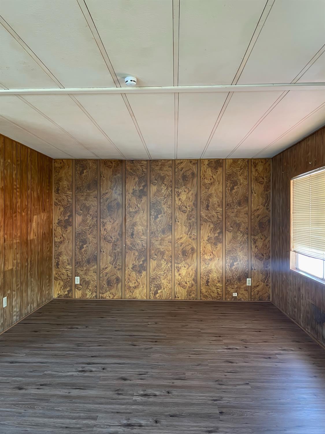 Detail Gallery Image 6 of 14 For 75 S Mars St, Gustine,  CA 95322 - 2 Beds | 2 Baths