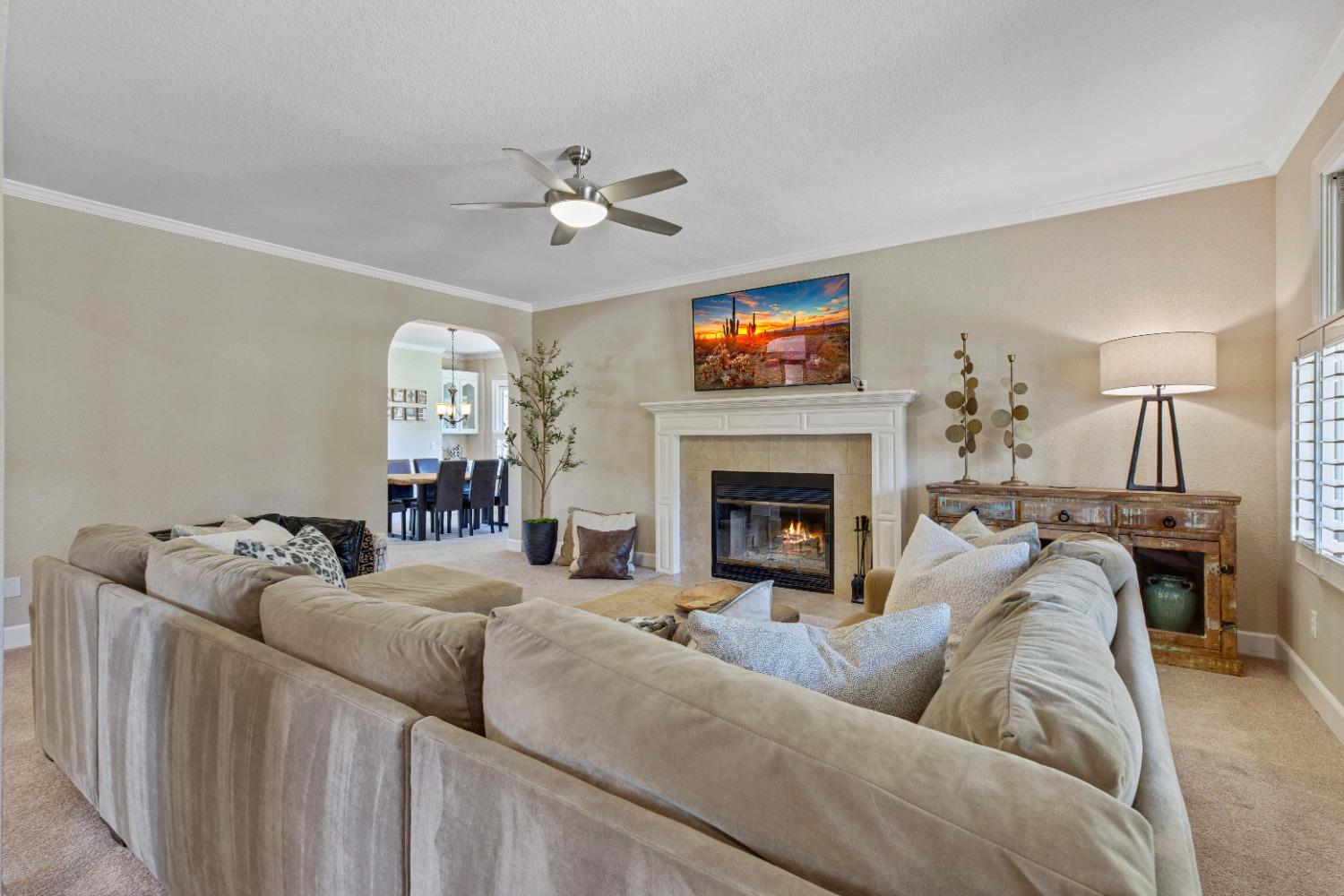 Detail Gallery Image 12 of 97 For 8724 N Oaks Dr, Oakdale,  CA 95361 - 5 Beds | 4 Baths
