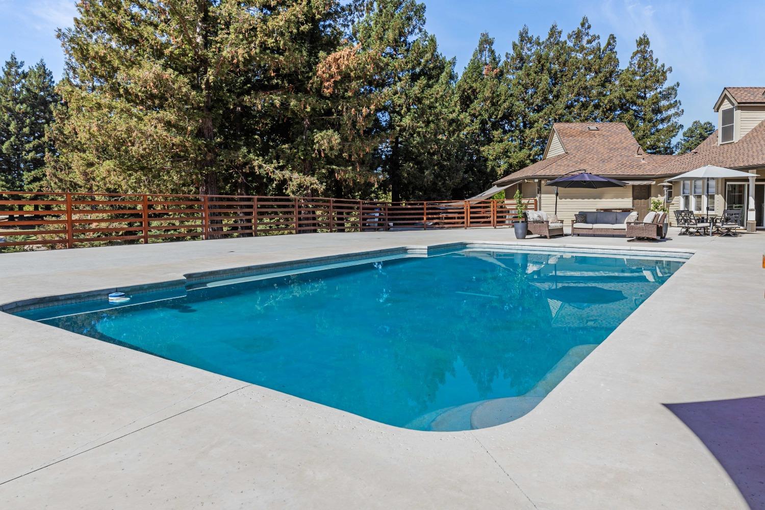 Detail Gallery Image 70 of 97 For 8724 N Oaks Dr, Oakdale,  CA 95361 - 5 Beds | 4 Baths