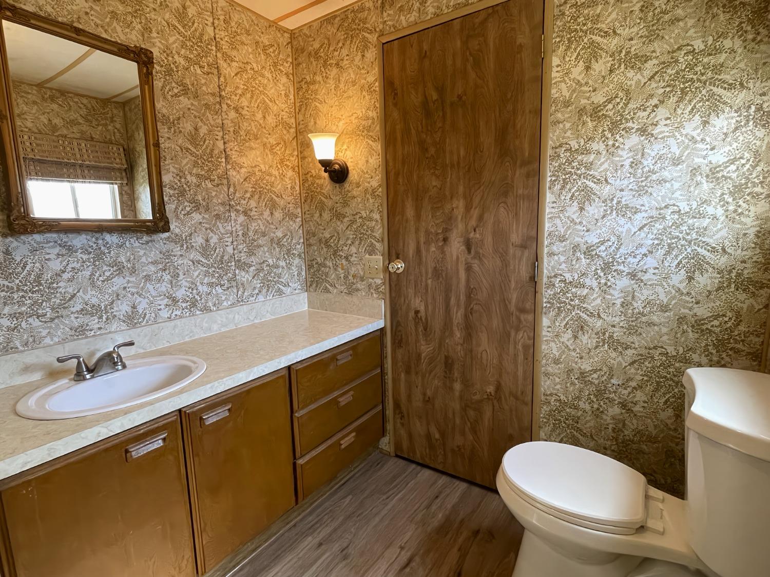 Detail Gallery Image 9 of 14 For 75 S Mars St, Gustine,  CA 95322 - 2 Beds | 2 Baths
